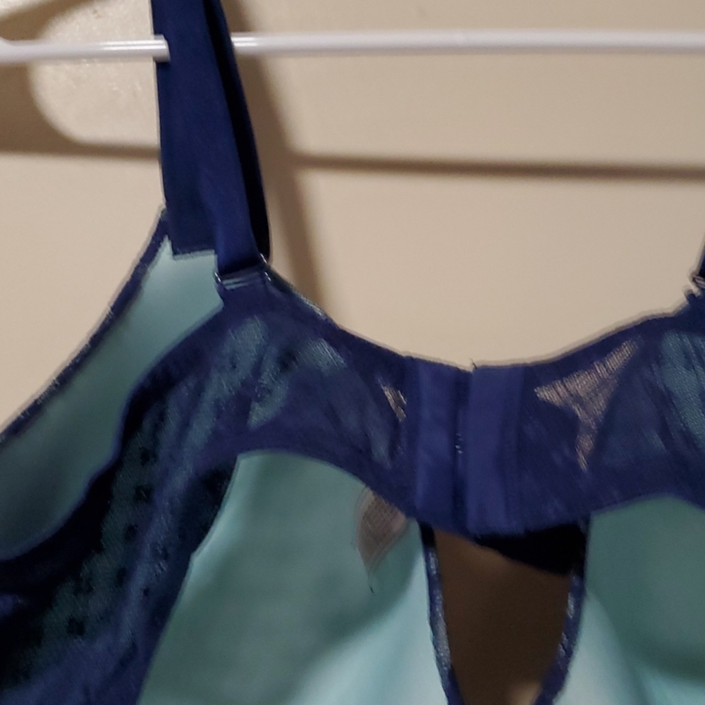 Bra - Picture 3 of 4